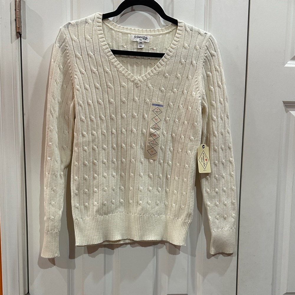 NEW St. John's Bay Women's Cream V-Neck Cable Knit Sweater size PM